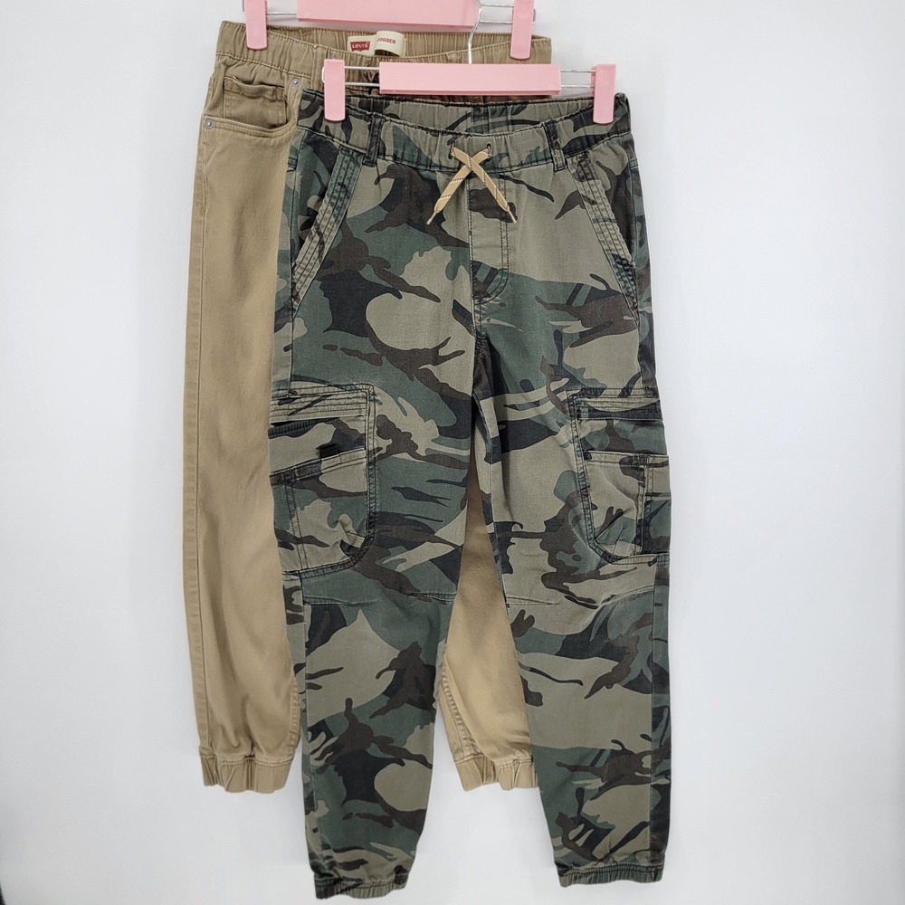 Boys Levi's Tan & Wrangler Camo Jogger Pants Bundle Size 14 Regular Lot 2